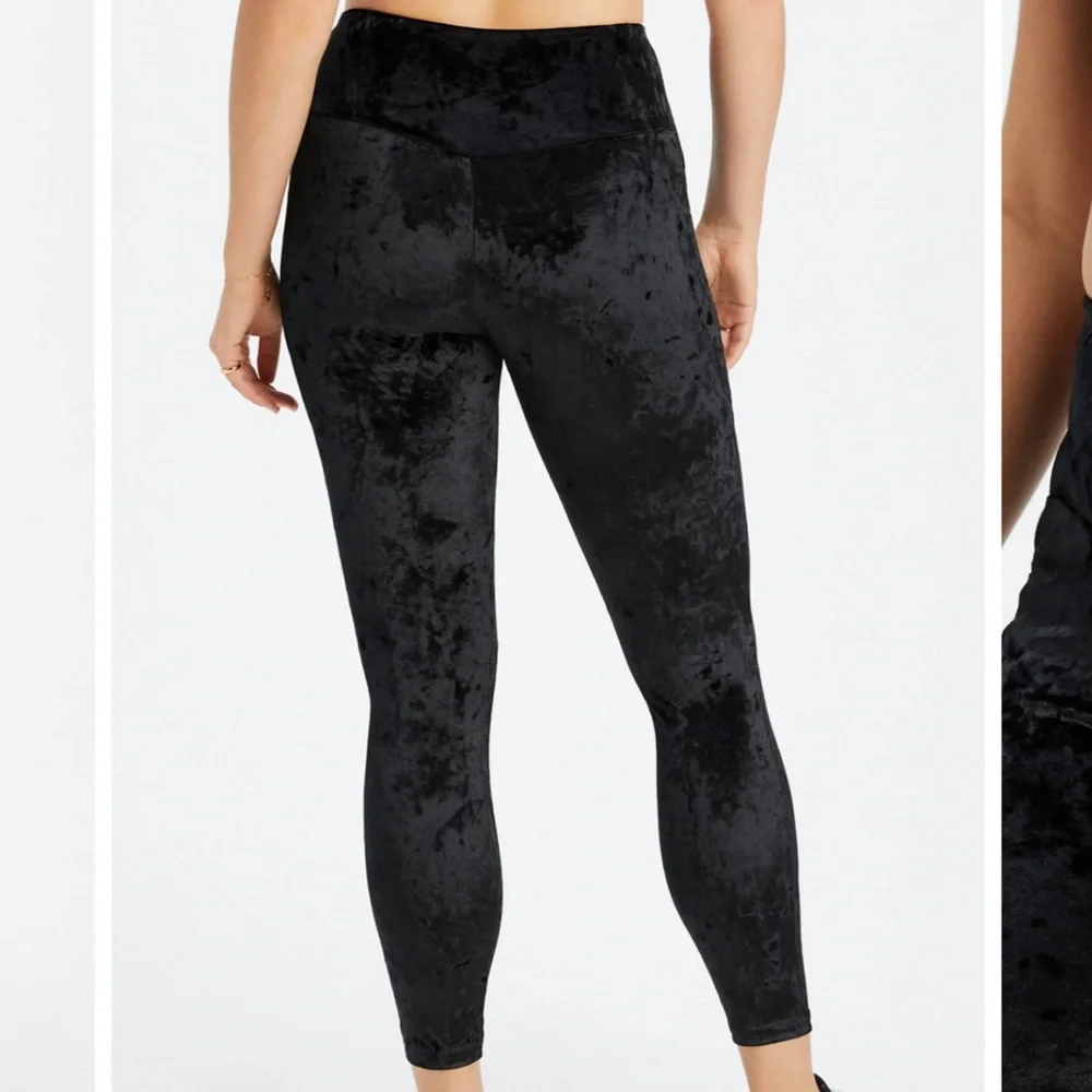NWT Fabletics Women's Crushed Velour Crossover Leggings Black Size L Yoga - Picture 2 of 9